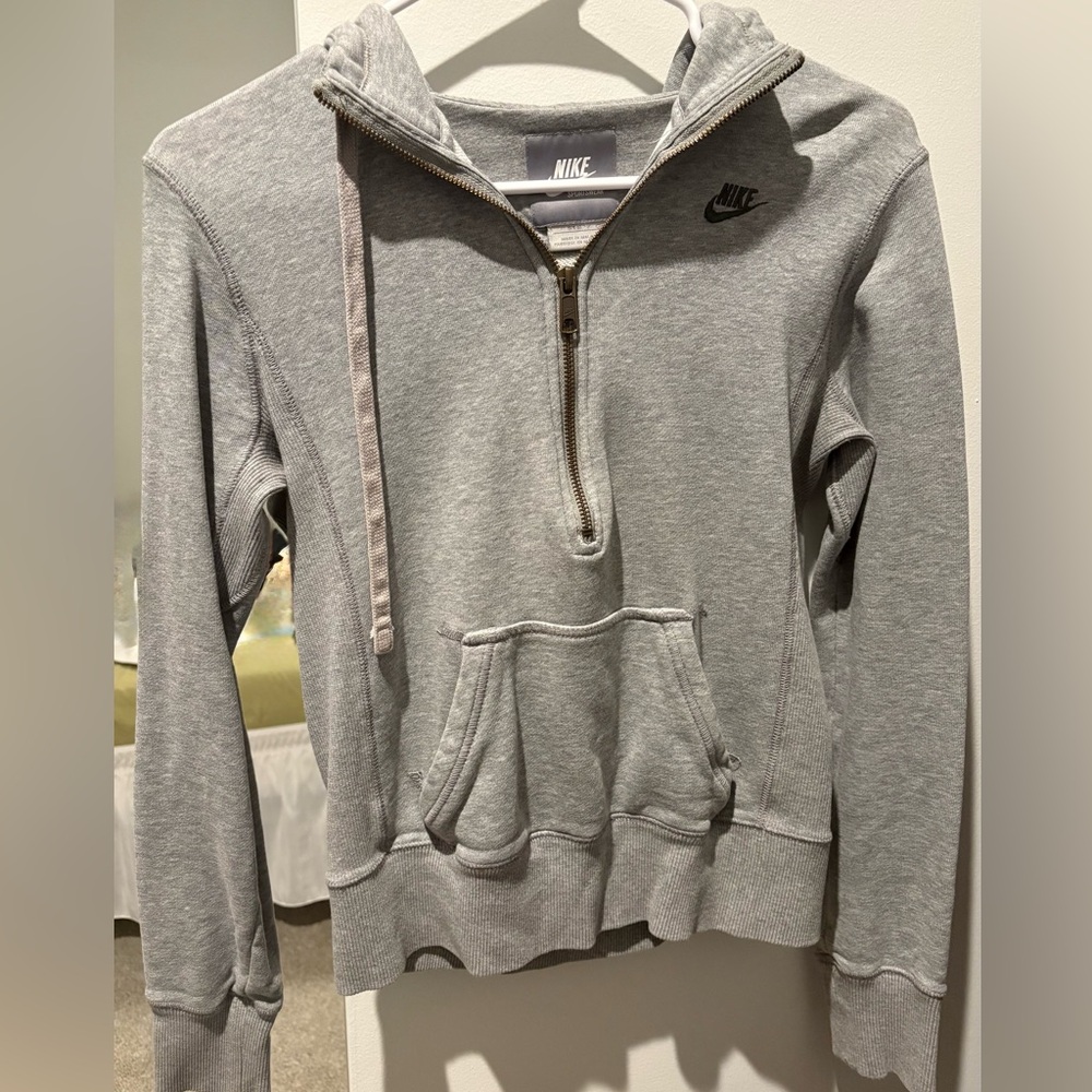 Vintage Nike Gray Half-Zip Hoodie